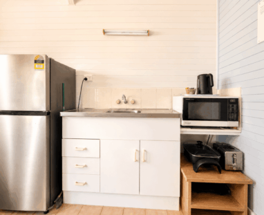 Studio Villa Kitchen - Bargara Gardens (1)